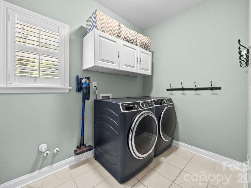 101 Egrets Walk Place, Mooresville, NC 28117.  MLS# CAR4393151, YatesRealty ID 31081. 