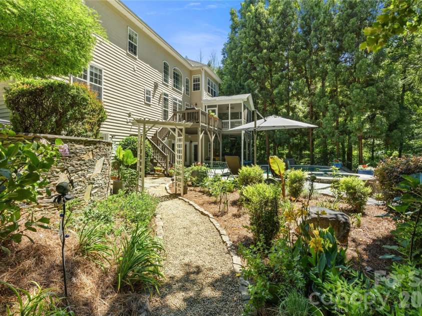 101 Egrets Walk Place, Mooresville, NC 28117.  MLS# CAR4393151, YatesRealty ID 31081. 