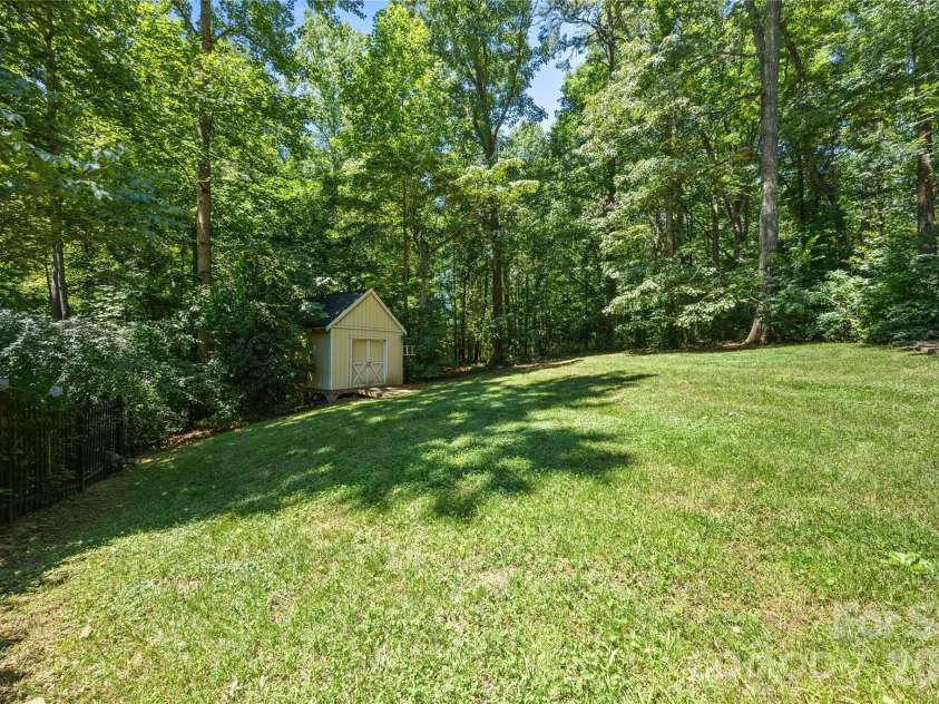 101 Egrets Walk Place, Mooresville, NC 28117.  MLS# CAR4393151, YatesRealty ID 31081. 