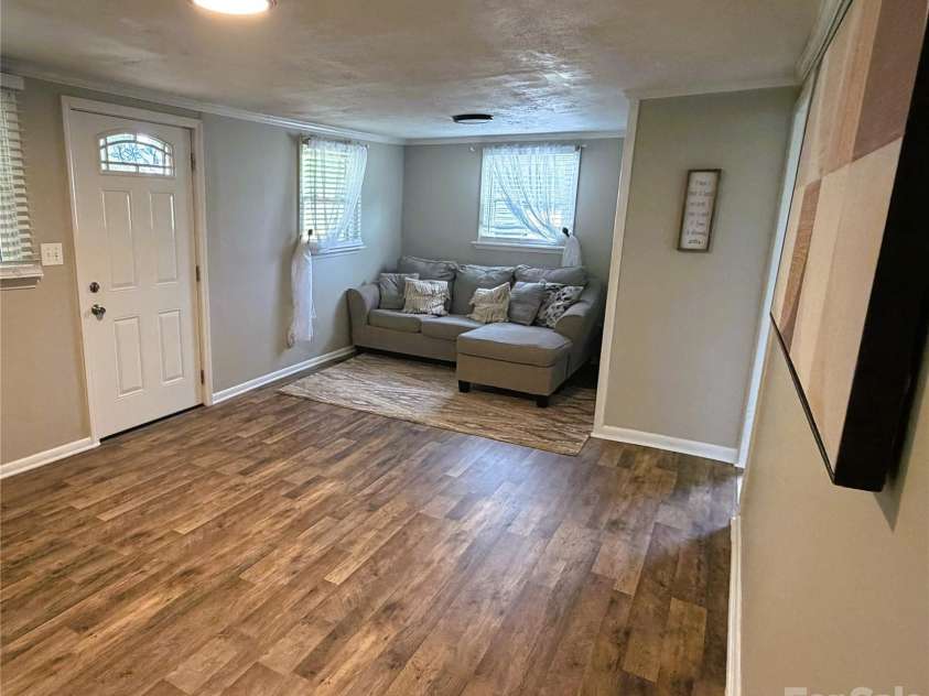 68 Doc Stokes Drive, Taylorsville, NC 28681.  MLS# CAR4393235, YatesRealty ID 31082. Living room