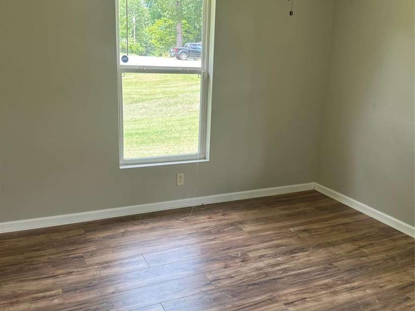 1208 North Davis Avenue, Newton, NC 28658.  MLS# CAR4283264, YatesRealty ID 31083. Front bed room