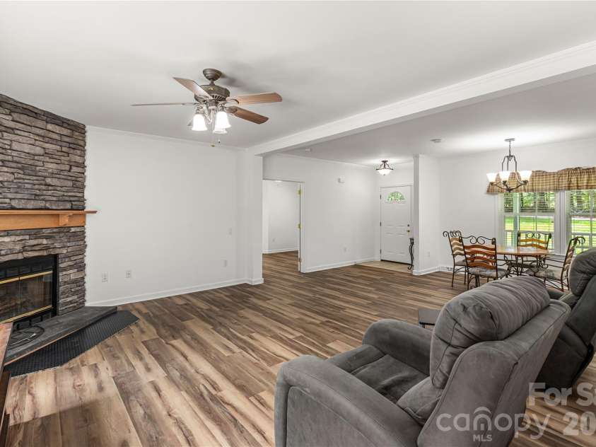1738 Charlotte Highway, Lancaster, SC 29720.  MLS# CAR4391587, YatesRealty ID 31085. 