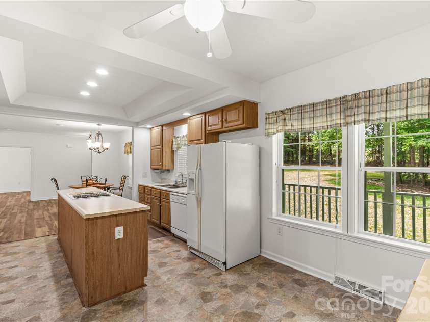 1738 Charlotte Highway, Lancaster, SC 29720.  MLS# CAR4391587, YatesRealty ID 31085. 