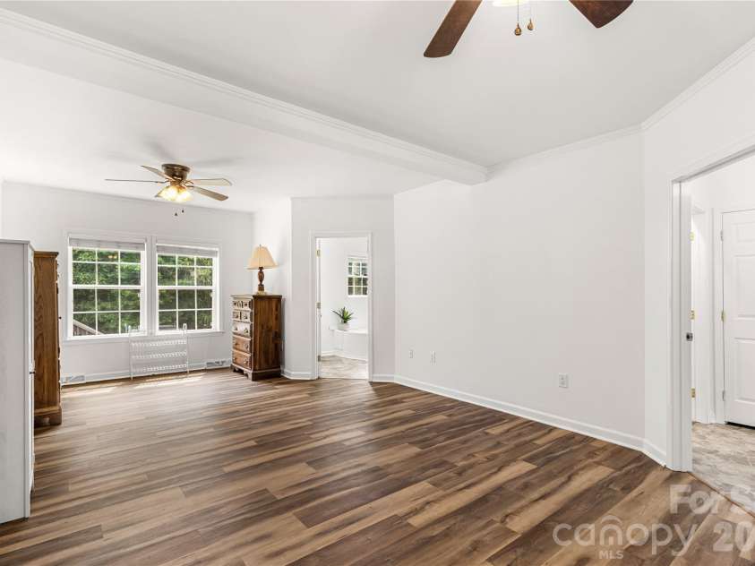 1738 Charlotte Highway, Lancaster, SC 29720.  MLS# CAR4391587, YatesRealty ID 31085. 