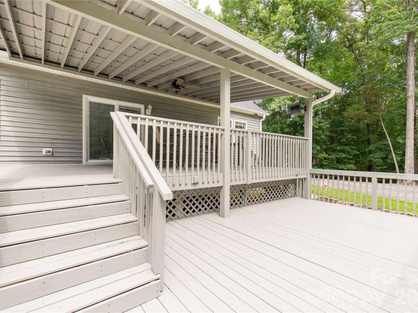 1738 Charlotte Highway, Lancaster, SC 29720.  MLS# CAR4391587, YatesRealty ID 31085. 