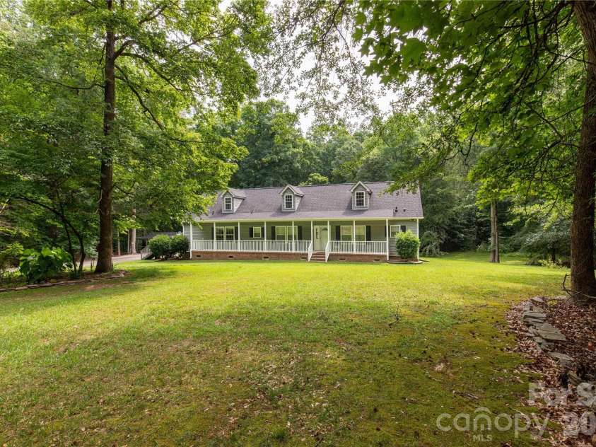 1738 Charlotte Highway, Lancaster, SC 29720.  MLS# CAR4391587, YatesRealty ID 31085. 