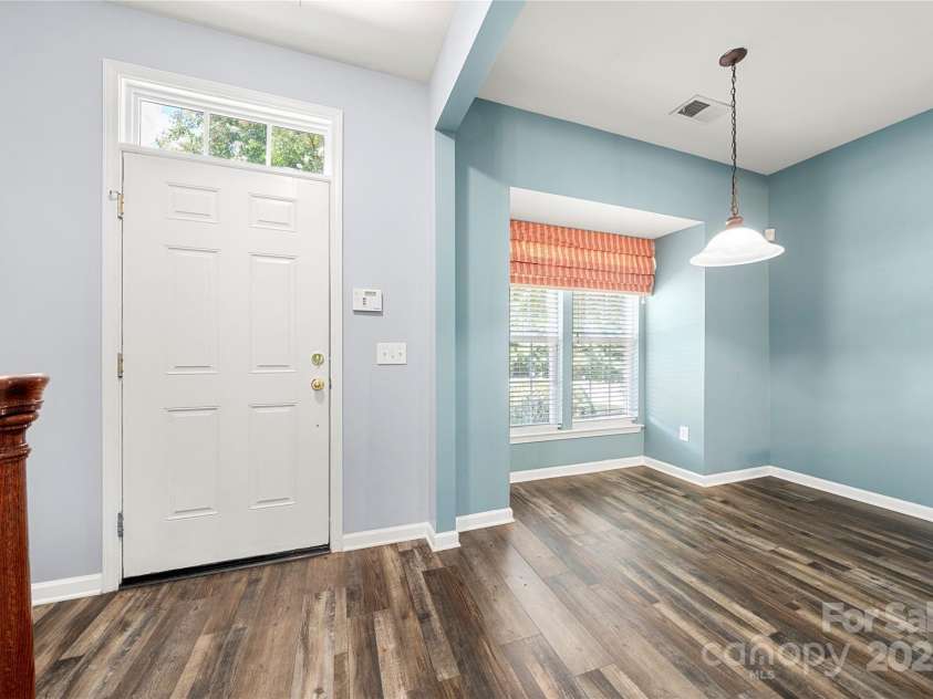 1883 Lookout Lane, Gastonia, NC 28054.  MLS# CAR4286536, YatesRealty ID 31087. 