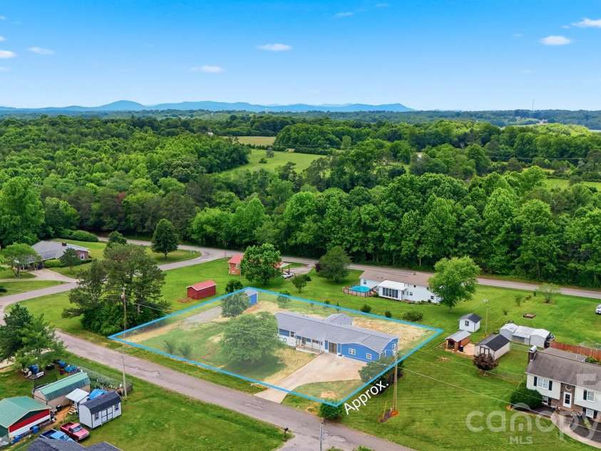 4587 Miller Court, Granite Falls, NC 28630.  MLS# CAR4387153, YatesRealty ID 31088. 