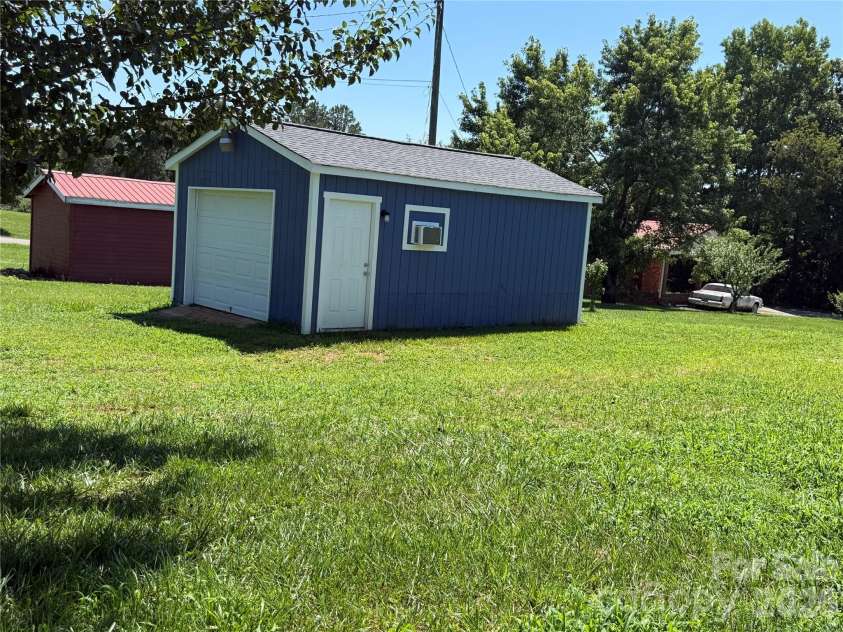 4587 Miller Court, Granite Falls, NC 28630.  MLS# CAR4387153, YatesRealty ID 31088. 