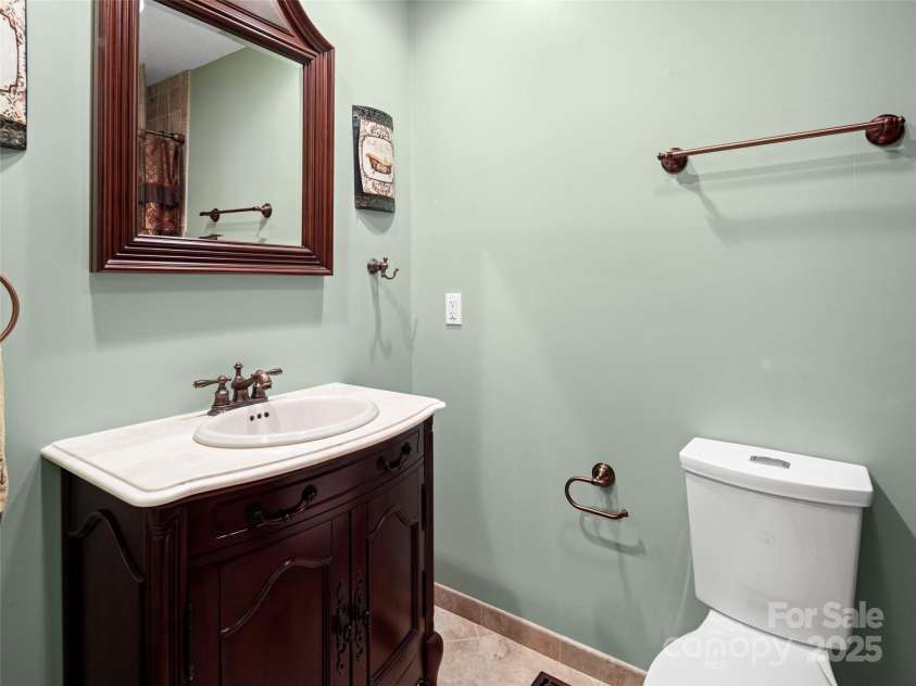 24 Ballantree Drive, Asheville, NC 28803.  MLS# CAR4289014, YatesRealty ID 31089. 