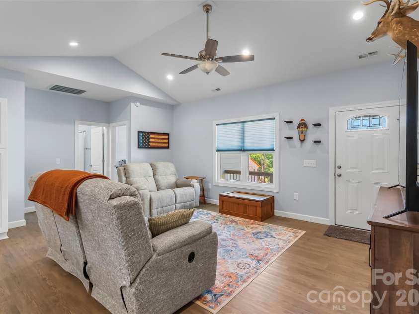 2455 Saratoga Run, Morganton, NC 28655.  MLS# CAR4383335, YatesRealty ID 31089. 