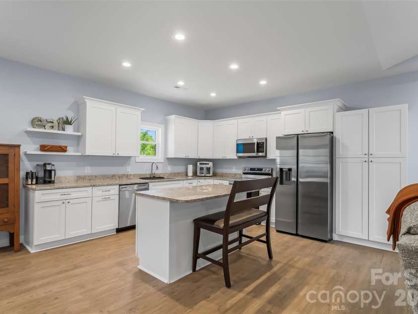 2455 Saratoga Run, Morganton, NC 28655.  MLS# CAR4383335, YatesRealty ID 31089. 