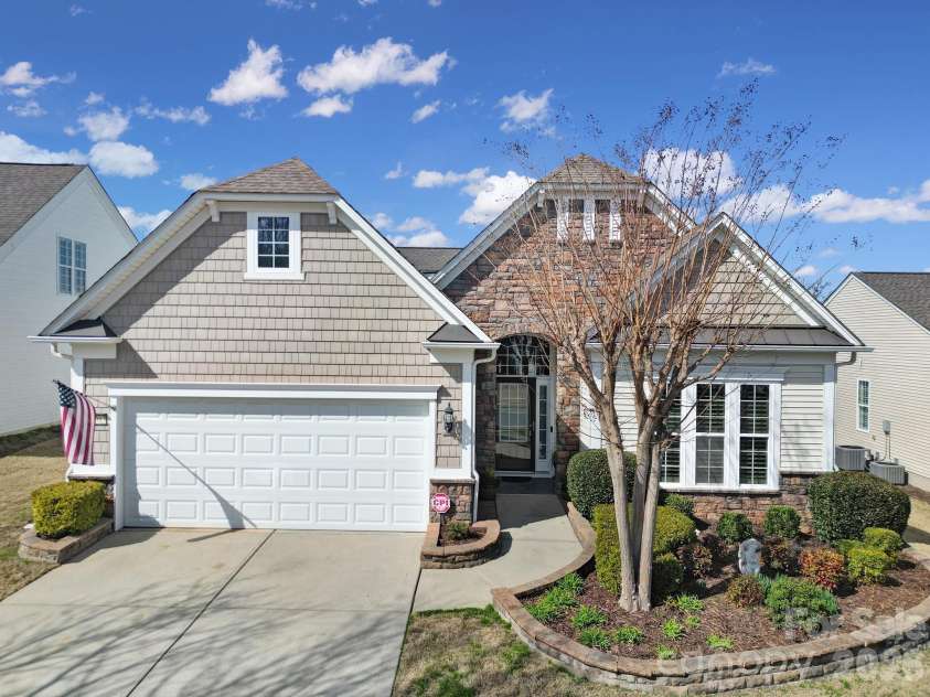 52083 Longspur Lane, Fort Mill, SC 29707.  MLS# CAR4354053, YatesRealty ID 3109. 