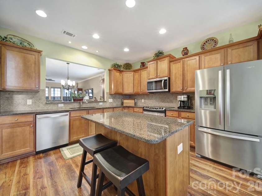 52083 Longspur Lane, Fort Mill, SC 29707.  MLS# CAR4354053, YatesRealty ID 3109. 
