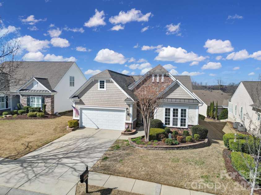 52083 Longspur Lane, Fort Mill, SC 29707.  MLS# CAR4354053, YatesRealty ID 3109. 