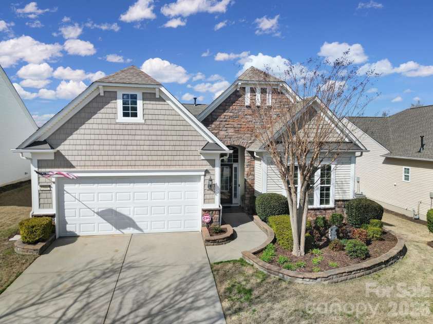 52083 Longspur Lane, Fort Mill, SC 29707.  MLS# CAR4354053, YatesRealty ID 3109. 