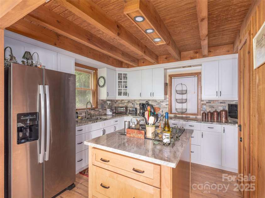 236 Dove Drive, Maggie Valley, NC 28751.  MLS# CAR4289160, YatesRealty ID 31090. 