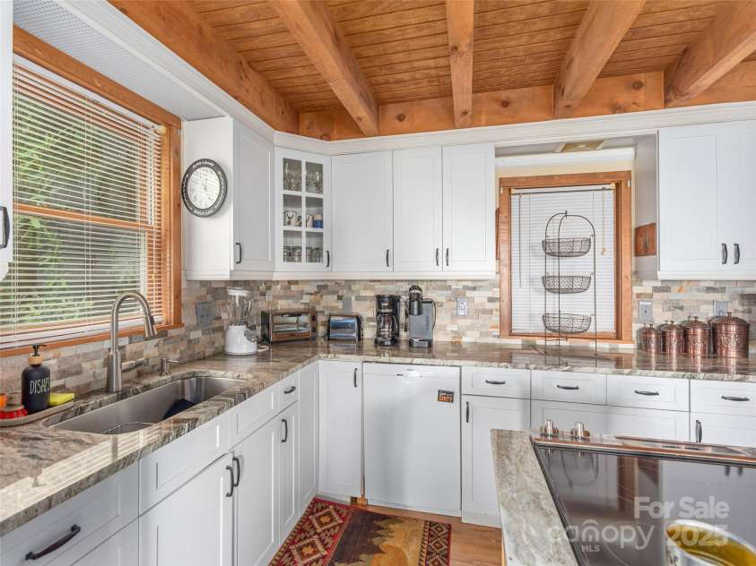236 Dove Drive, Maggie Valley, NC 28751.  MLS# CAR4289160, YatesRealty ID 31090. 