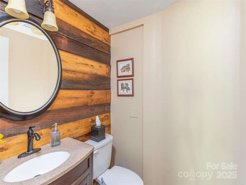 236 Dove Drive, Maggie Valley, NC 28751.  MLS# CAR4289160, YatesRealty ID 31090. 