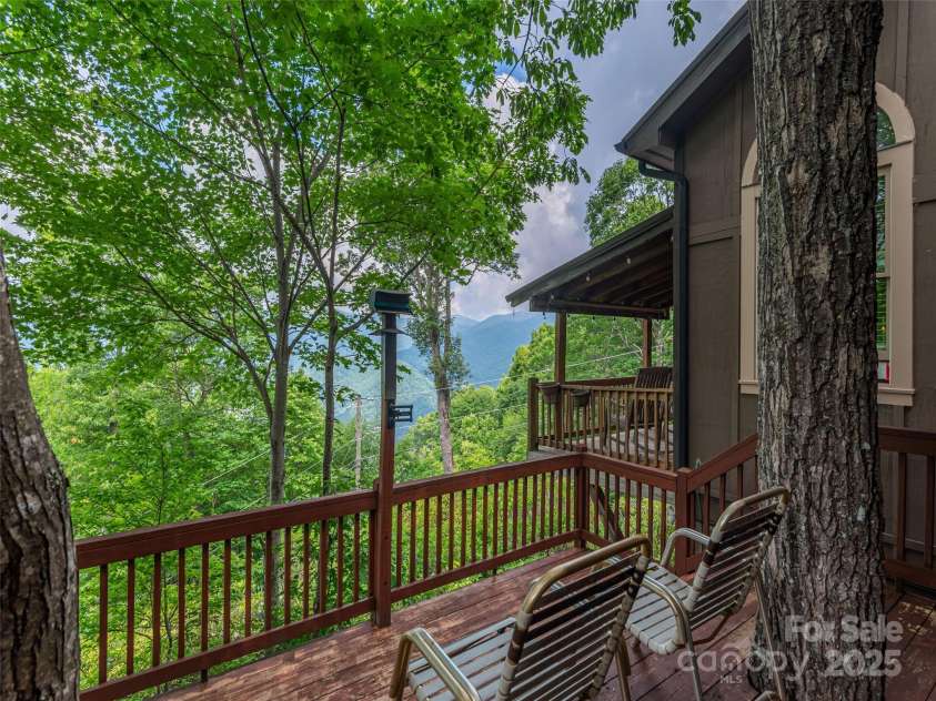 236 Dove Drive, Maggie Valley, NC 28751.  MLS# CAR4289160, YatesRealty ID 31090. 