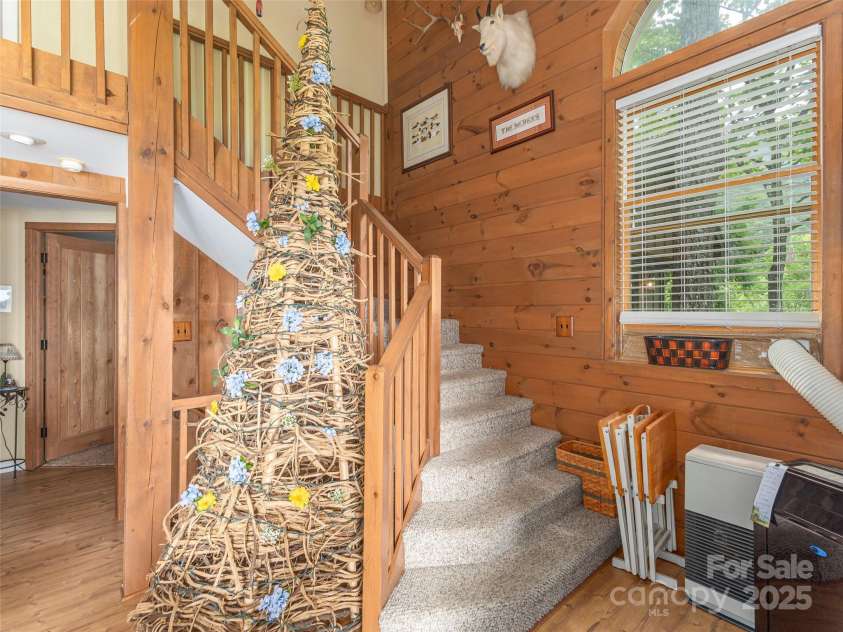 236 Dove Drive, Maggie Valley, NC 28751.  MLS# CAR4289160, YatesRealty ID 31090. 