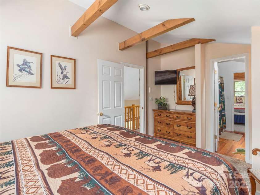 236 Dove Drive, Maggie Valley, NC 28751.  MLS# CAR4289160, YatesRealty ID 31090. 