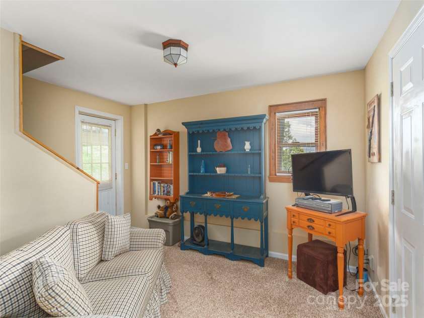 236 Dove Drive, Maggie Valley, NC 28751.  MLS# CAR4289160, YatesRealty ID 31090. 