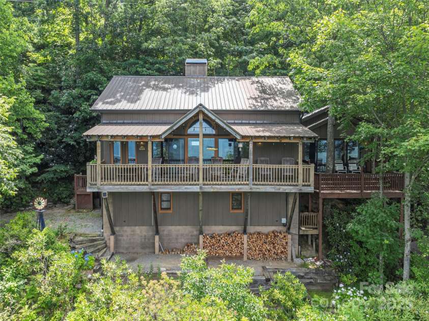236 Dove Drive, Maggie Valley, NC 28751.  MLS# CAR4289160, YatesRealty ID 31090. 