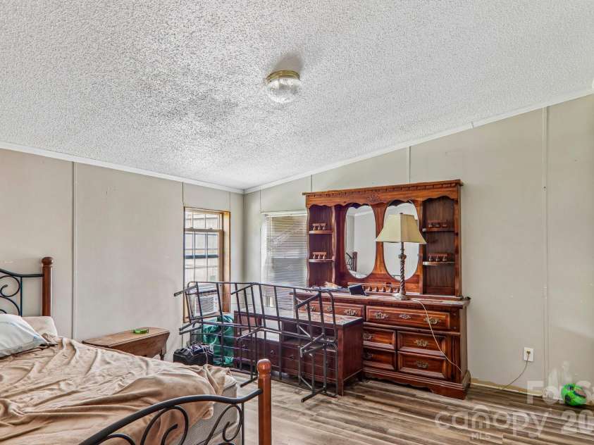 19 Dot Street, Clyde, NC 28721.  MLS# CAR4388796, YatesRealty ID 31092. 