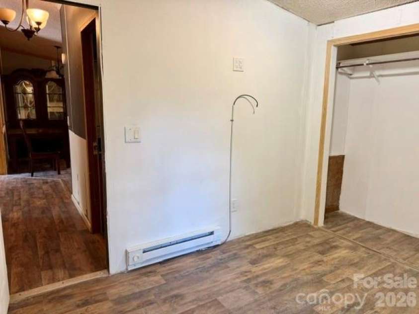 19 Dot Street, Clyde, NC 28721.  MLS# CAR4388796, YatesRealty ID 31092. 