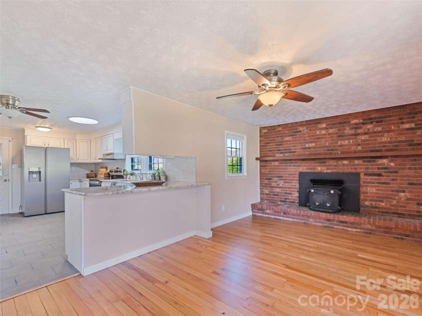 157 Morgan Street, Canton, NC 28716.  MLS# CAR4354334, YatesRealty ID 31093. Dining room