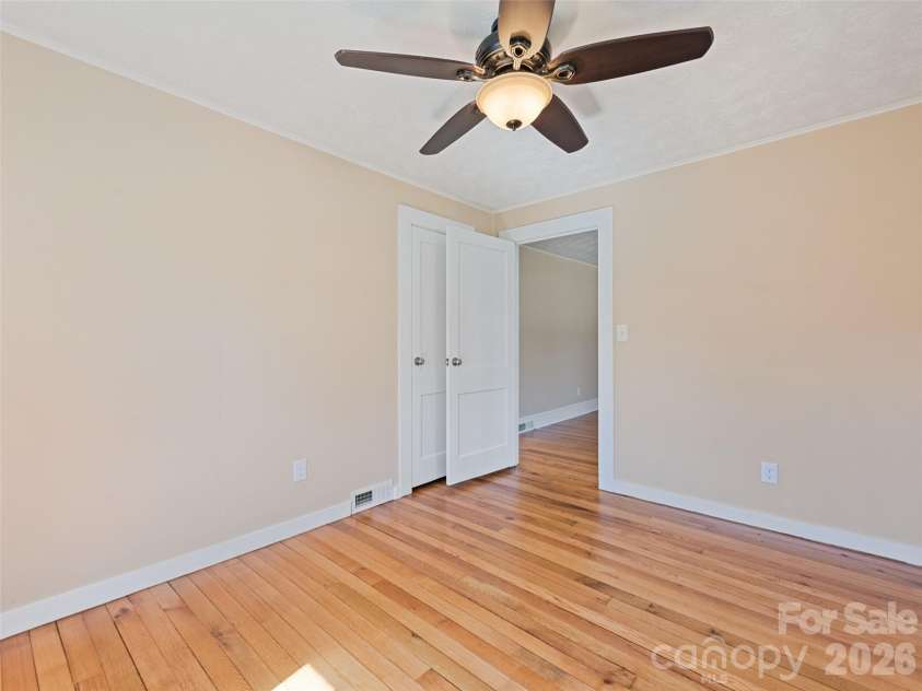 157 Morgan Street, Canton, NC 28716.  MLS# CAR4354334, YatesRealty ID 31093. Main Bedroom