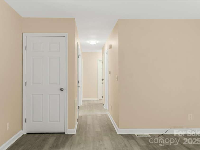 660 Sides Road, Salisbury, NC 28146.  MLS# CAR4288067, YatesRealty ID 31093. 