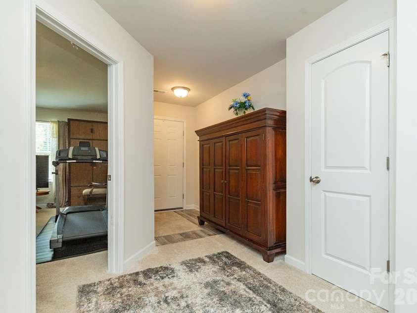 116 Ridge Road, Lexington, NC 27295.  MLS# CAR4406882, YatesRealty ID 31094. 