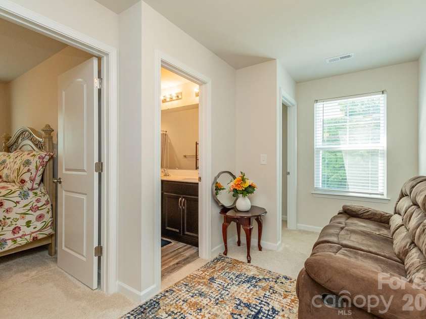 116 Ridge Road, Lexington, NC 27295.  MLS# CAR4406882, YatesRealty ID 31094. 