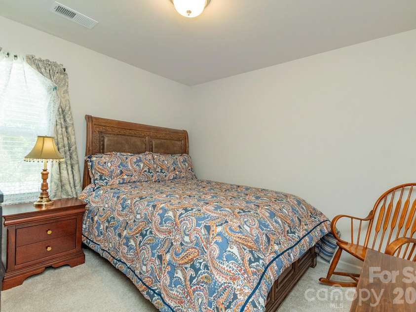 116 Ridge Road, Lexington, NC 27295.  MLS# CAR4406882, YatesRealty ID 31094. 