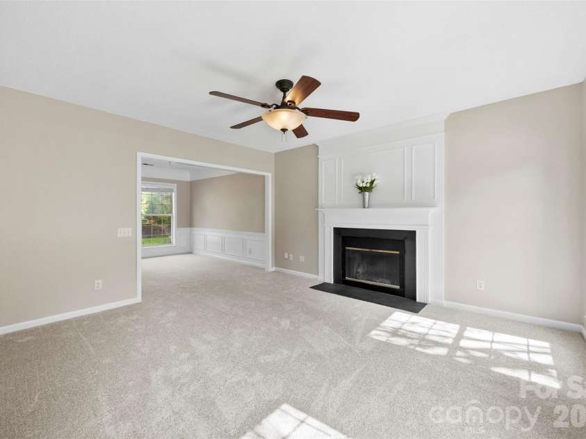 6004 Downfield Wood Drive, Charlotte, NC 28269.  MLS# CAR4393737, YatesRealty ID 31096. 