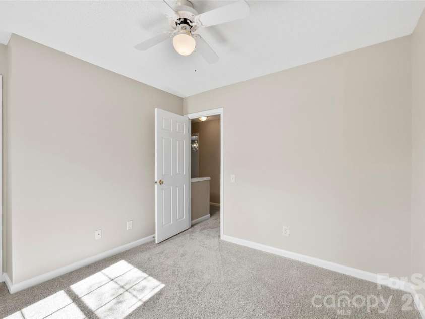 6004 Downfield Wood Drive, Charlotte, NC 28269.  MLS# CAR4393737, YatesRealty ID 31096. 