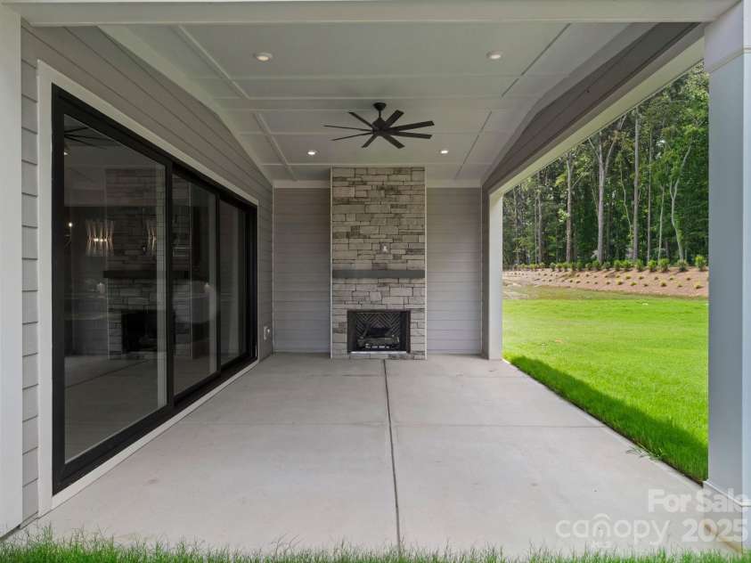 2007 Kendall Drive, Wesley Chapel, NC 28173.  MLS# CAR4318706, YatesRealty ID 31097. 