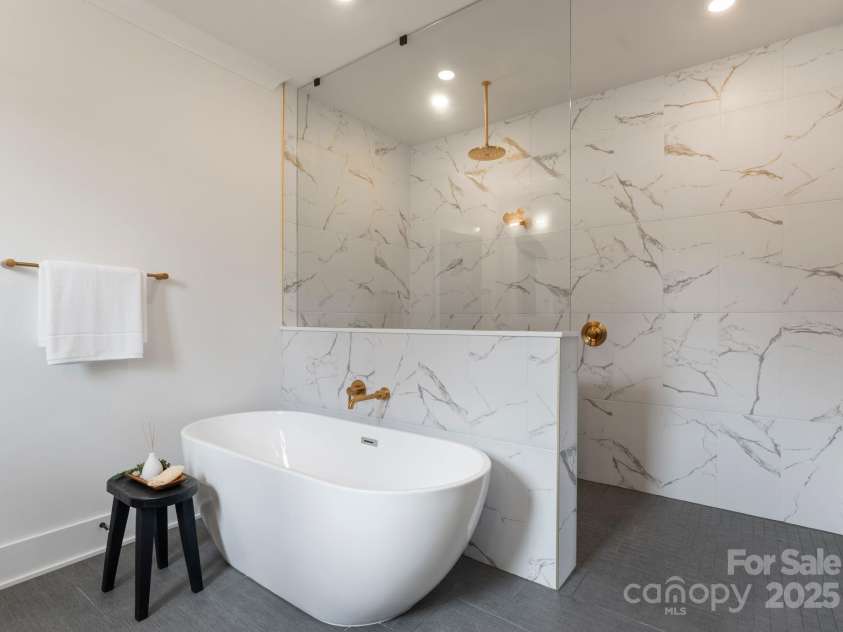 2007 Kendall Drive, Wesley Chapel, NC 28173.  MLS# CAR4318706, YatesRealty ID 31097. 