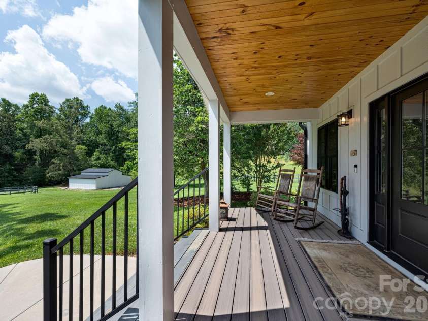 23 Lindsey Loop Road, Fletcher, NC 28732.  MLS# CAR4393989, YatesRealty ID 31097. 