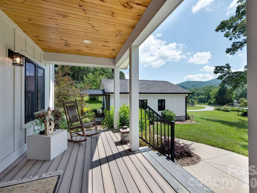 23 Lindsey Loop Road, Fletcher, NC 28732.  MLS# CAR4393989, YatesRealty ID 31097. 