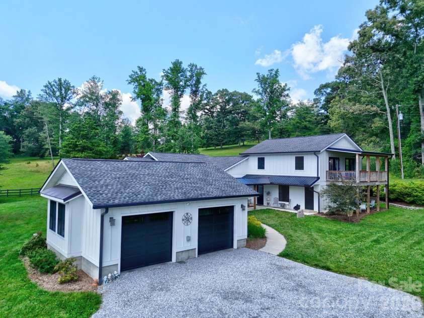 23 Lindsey Loop Road, Fletcher, NC 28732.  MLS# CAR4393989, YatesRealty ID 31097. 
