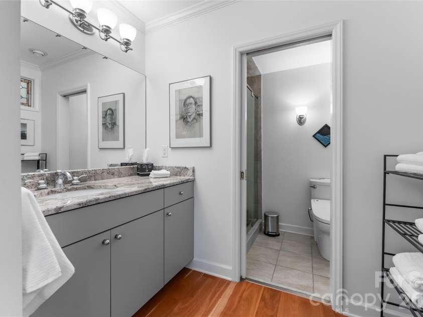 200 Robinhood Road, Asheville, NC 28804.  MLS# CAR4361216, YatesRealty ID 31099. 2nd En suite bath - lower level