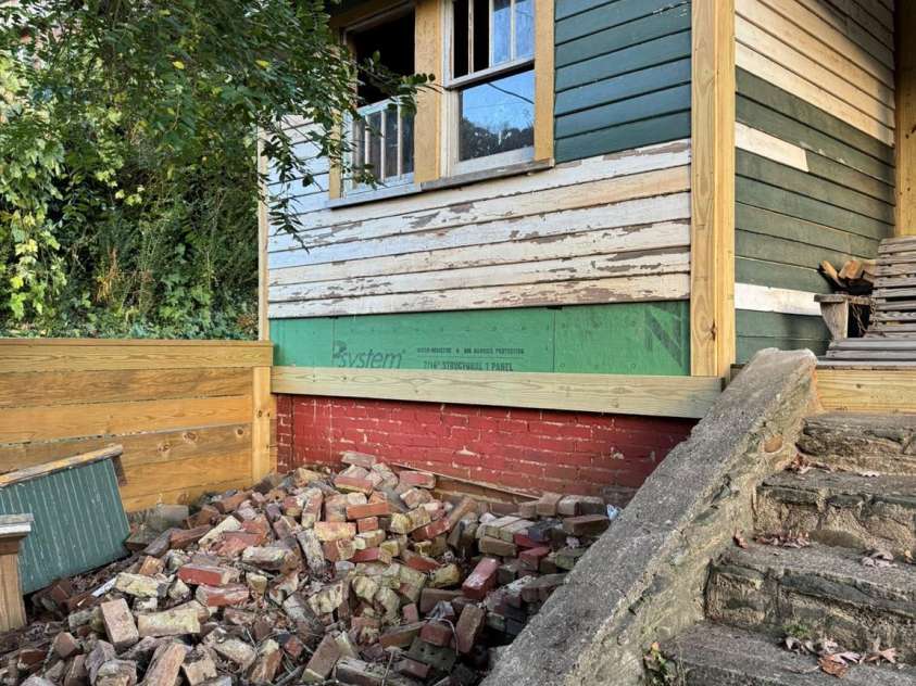 16 Drury Lane, Sylva, NC 28779.  MLS# CAR4320345, YatesRealty ID 311. 