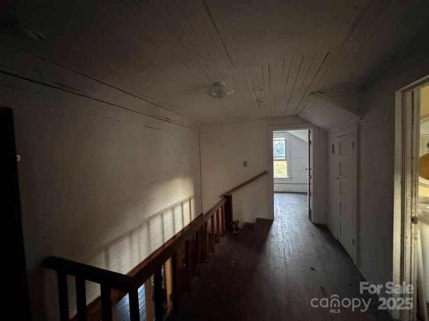 16 Drury Lane, Sylva, NC 28779.  MLS# CAR4320345, YatesRealty ID 311. 