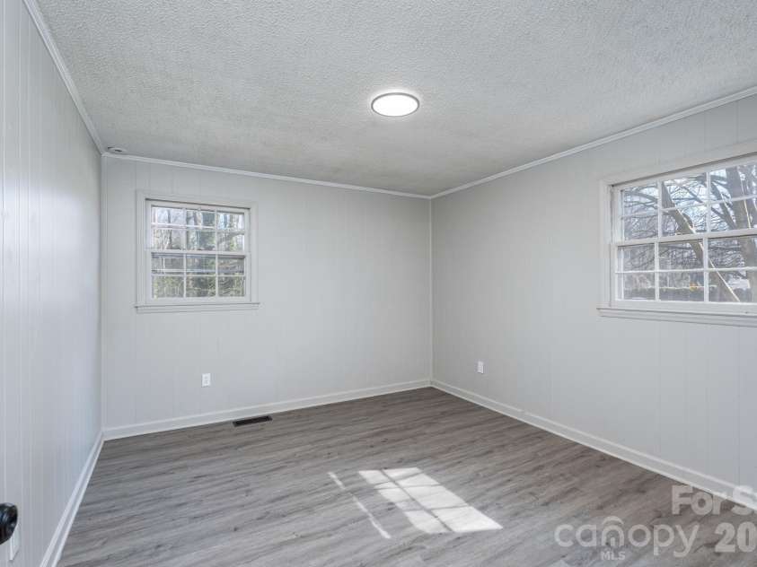 37 Cedarvilla Drive, Rock Hill, SC 29730.  MLS# CAR4335641, YatesRealty ID 3110. 