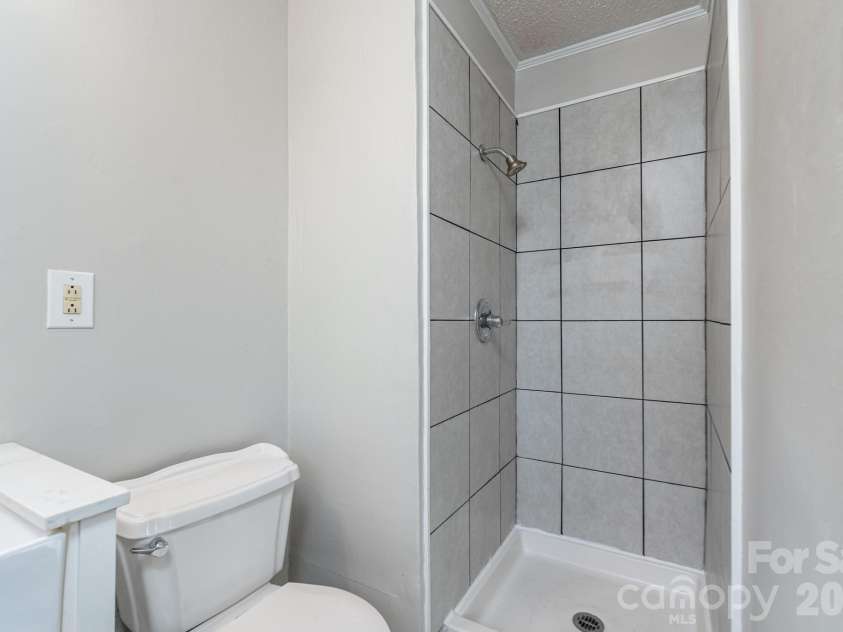 37 Cedarvilla Drive, Rock Hill, SC 29730.  MLS# CAR4335641, YatesRealty ID 3110. 