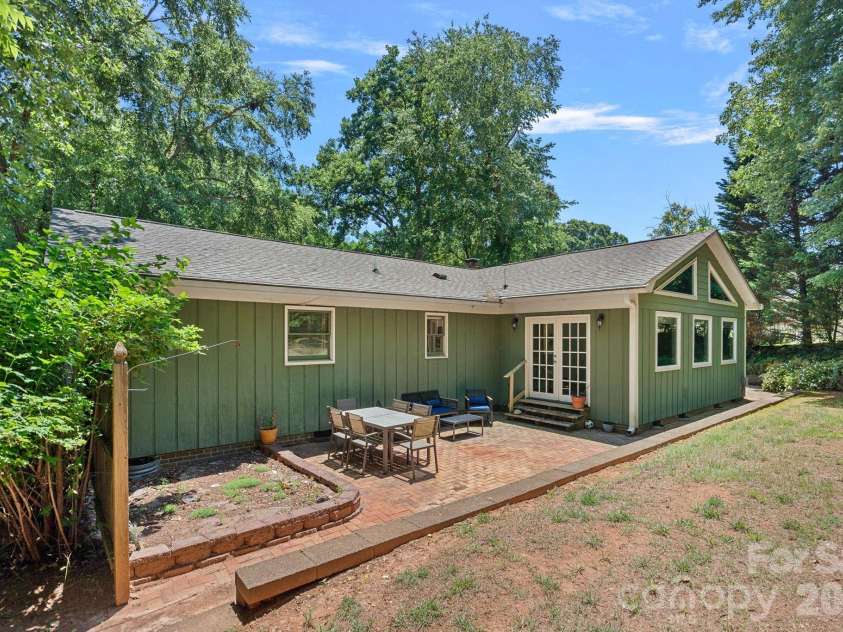 2099 Rock Springs Circle, Denver, NC 28037.  MLS# CAR4389793, YatesRealty ID 31100. 