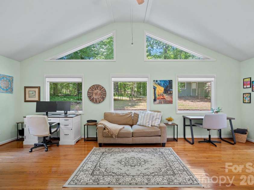 2099 Rock Springs Circle, Denver, NC 28037.  MLS# CAR4389793, YatesRealty ID 31100. Vaulted ceiling sunroom